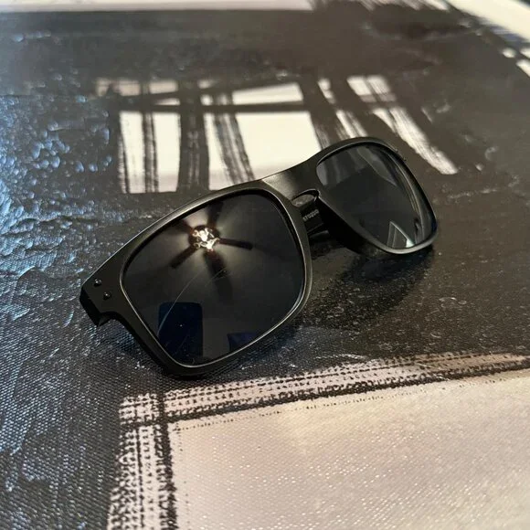 OO9102 Oakley Holbrook Black Matte Frame - Picture 7 of 10